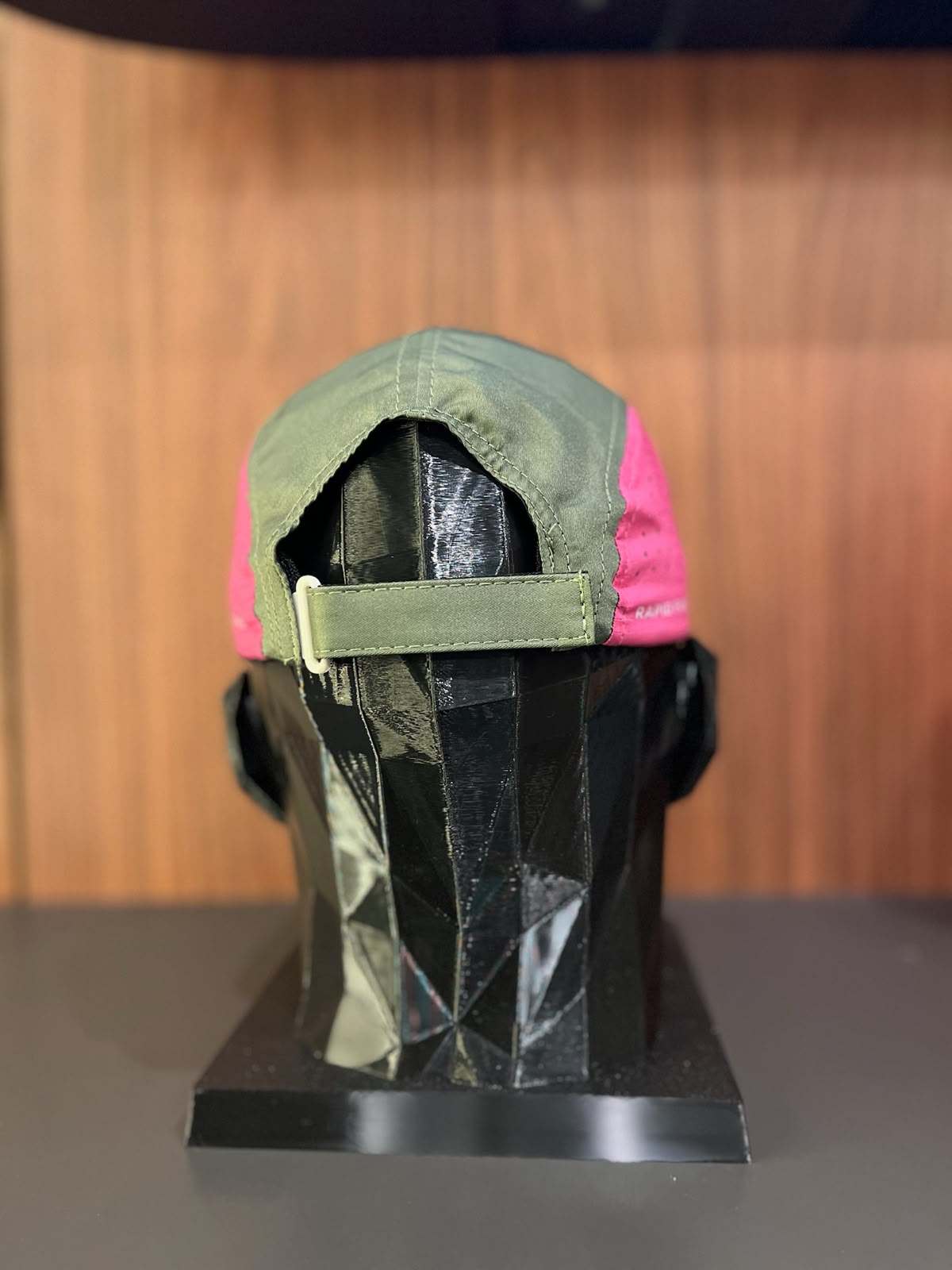 BONÉ PREMIUM VERDE ROSA E BRANCO — foto 3