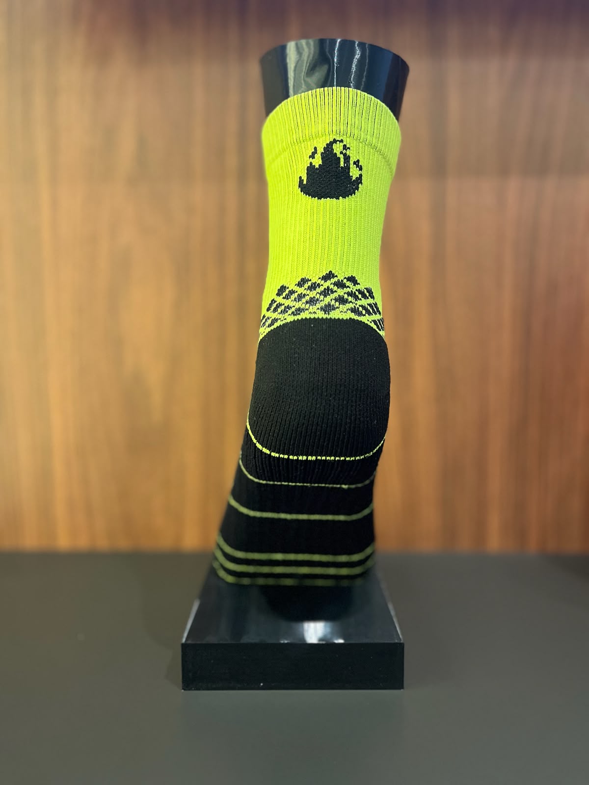 MEIA TECH VERDE LIMÃO COM FOGO PRETO — foto 2