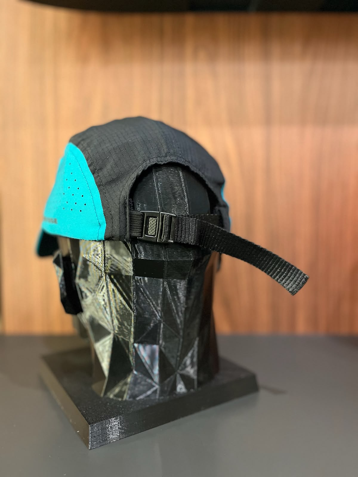 BONÉ PREMIUM PRETO COM DETALHES AZUL TIFANY-02 — foto 3