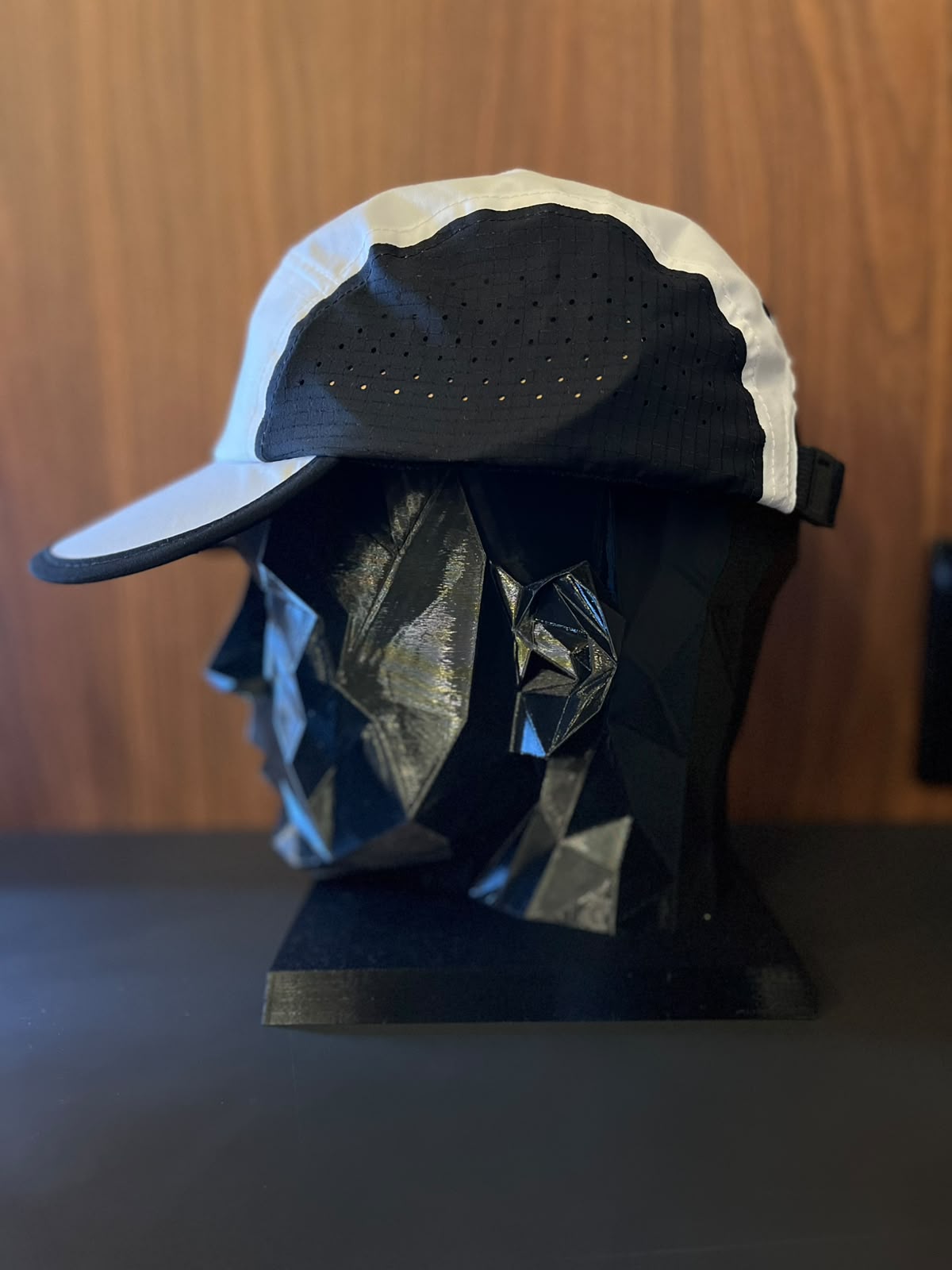 BONÉ PREMIUM PRETO E BRANCO — foto 2