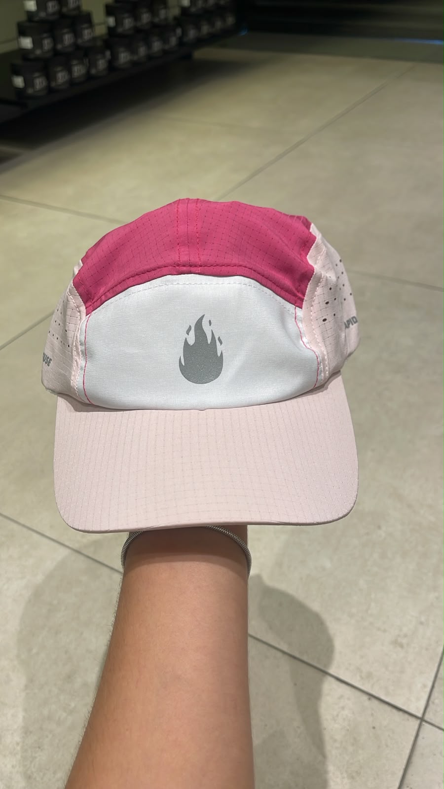 BONÉ PREMIUM ROSA BEBÊ 3 CORES COM FOGO HOLOGRAFICO